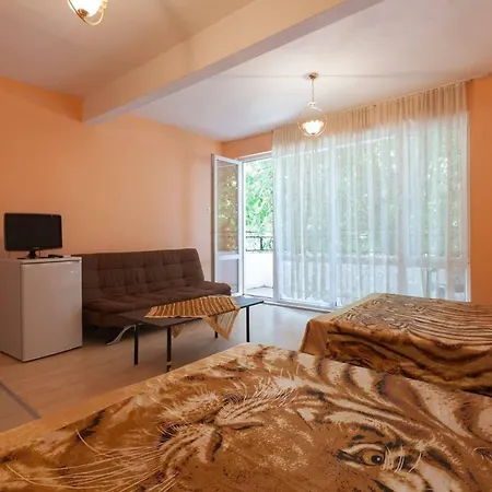 Mila's Place نيسيبار