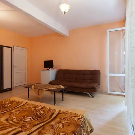 Mila's Place نيسيبار
